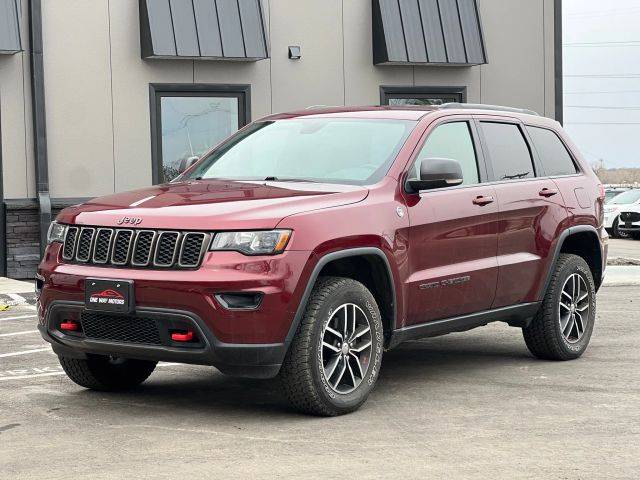 2017 Jeep Grand Cherokee Trailhawk 4WD photo
