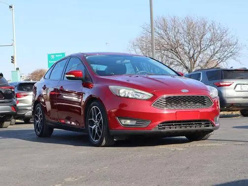 2017 Ford Focus SEL FWD photo