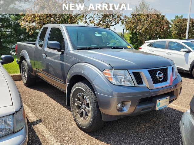 2017 Nissan Frontier SV V6 RWD photo