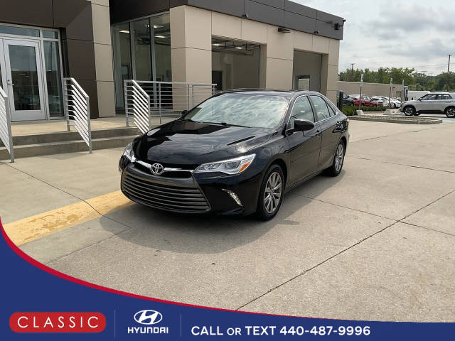 2017 Toyota Camry XLE V6 FWD photo