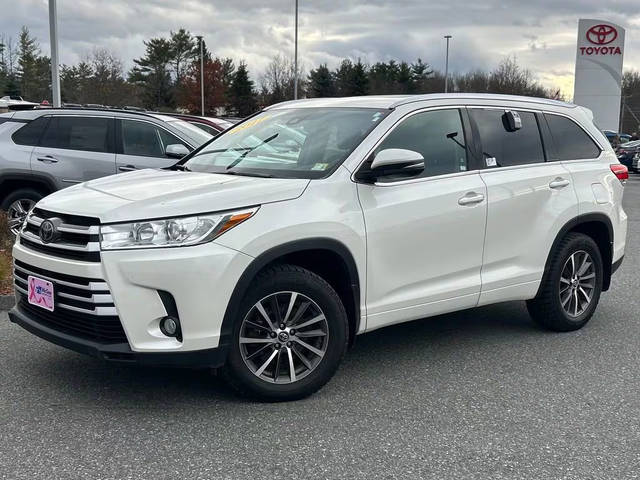 2017 Toyota Highlander XLE AWD photo