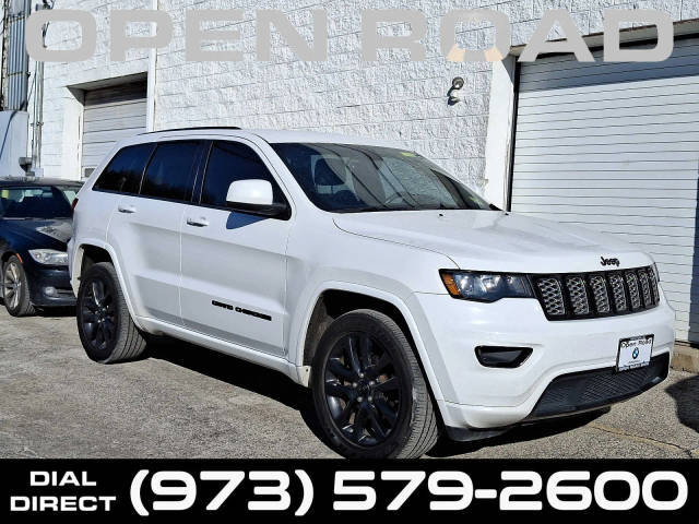 2017 Jeep Grand Cherokee Altitude 4WD photo