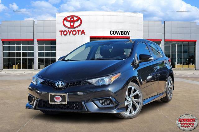 2017 Toyota Corolla iM FWD photo