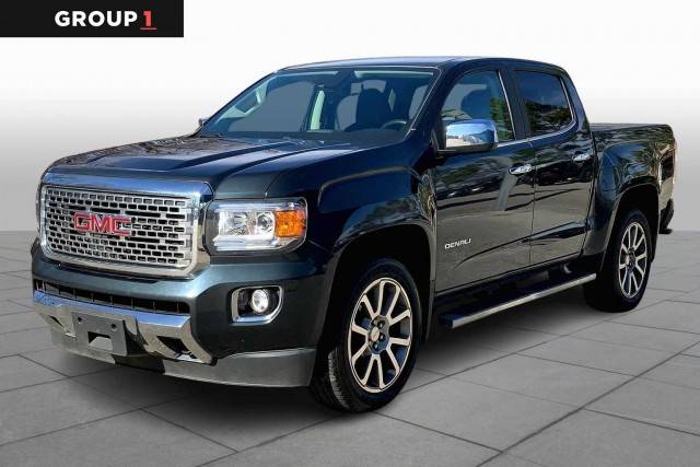 2017 GMC Canyon 4WD Denali 4WD photo