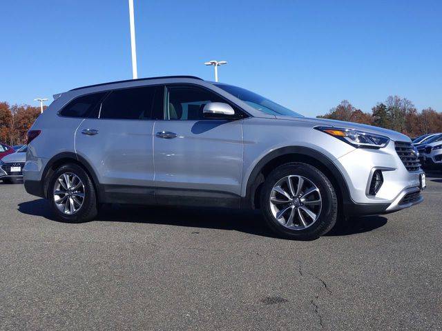 2017 Hyundai Santa Fe SE FWD photo