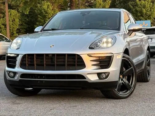 2017 Porsche Macan S AWD photo