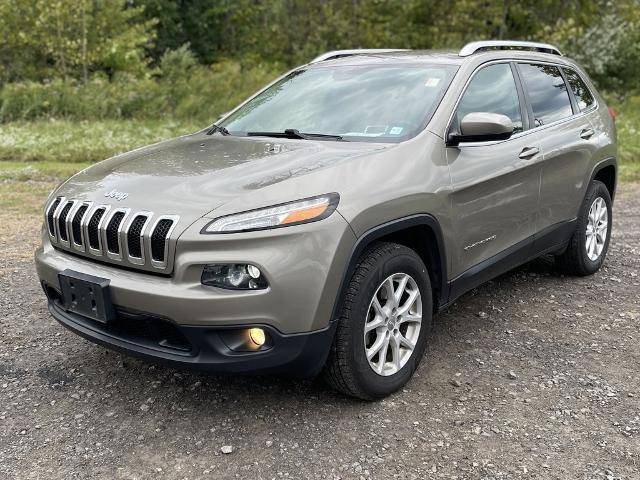 2017 Jeep Cherokee Latitude 4WD photo