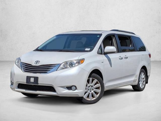 2017 Toyota Sienna XLE AWD photo