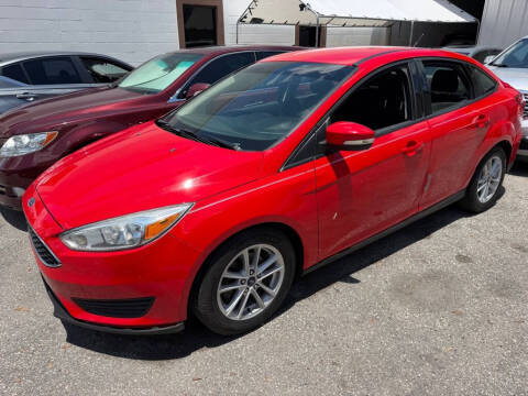 2017 Ford Focus SE FWD photo