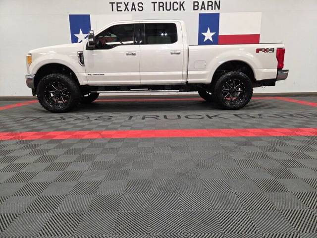 2017 Ford F-250 Super Duty Lariat 4WD photo