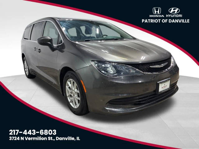 2017 Chrysler Pacifica Minivan LX FWD photo