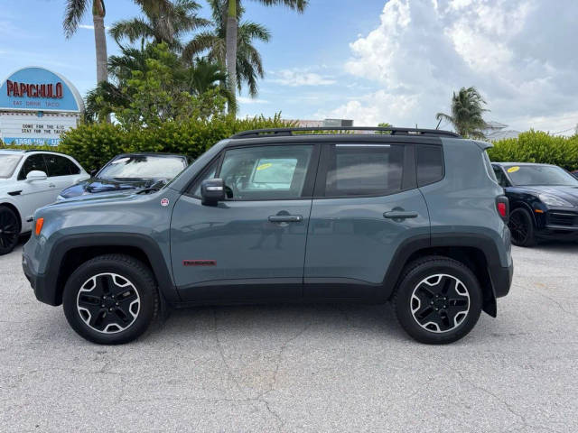 2016 Jeep Renegade Trailhawk 4WD photo