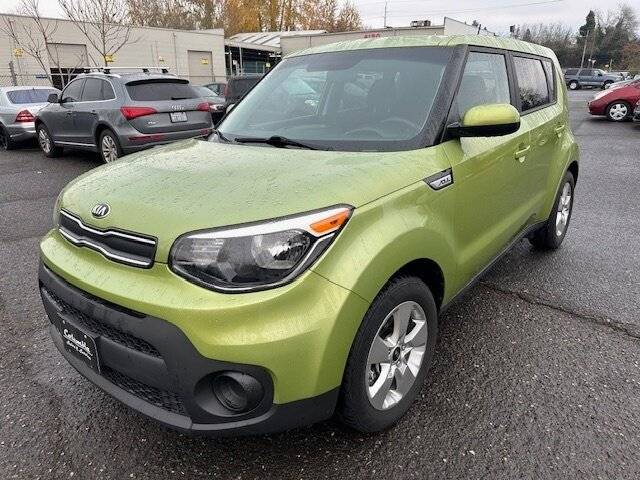 2017 Kia Soul Base FWD photo