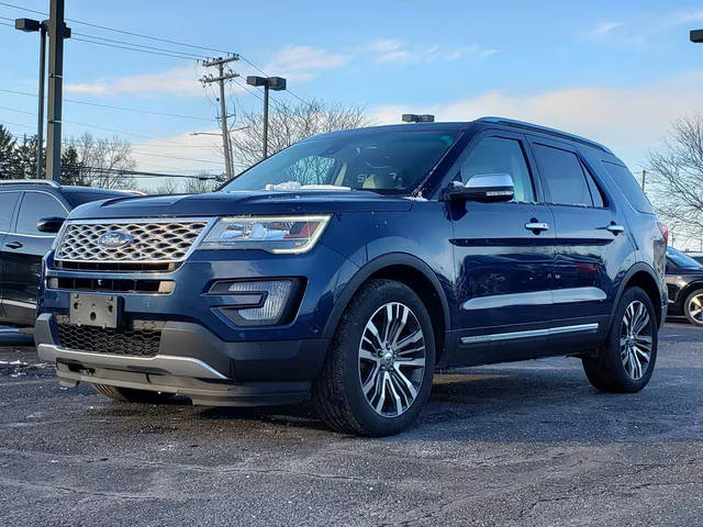 2017 Ford Explorer Platinum 4WD photo