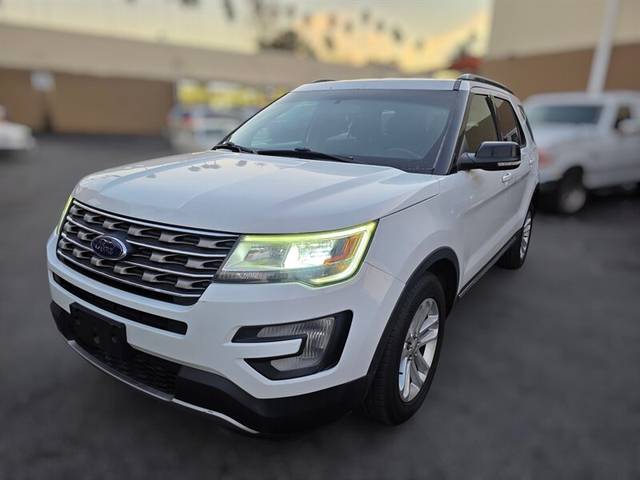 2017 Ford Explorer XLT FWD photo