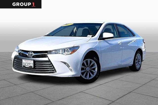 2017 Toyota Camry LE FWD photo