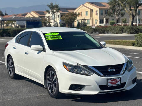 2017 Nissan Altima 2.5 SR FWD photo