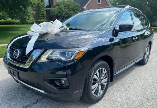2017 Nissan Pathfinder SL 4WD photo