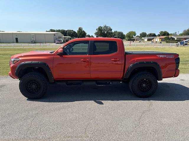 2017 Toyota Tacoma TRD Sport 4WD photo