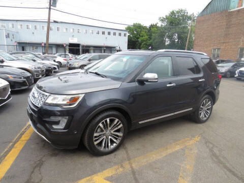 2017 Ford Explorer Platinum 4WD photo