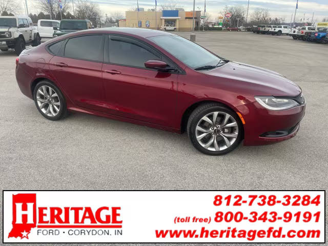 2015 Chrysler 200 S AWD photo