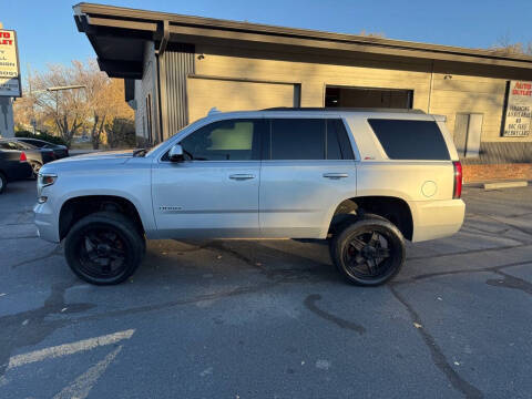 2017 Chevrolet Tahoe LT 4WD photo