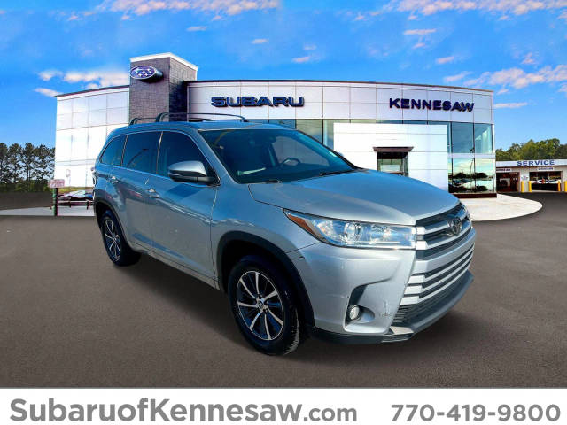 2017 Toyota Highlander XLE FWD photo