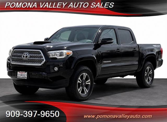 2017 Toyota Tacoma TRD Sport 4WD photo