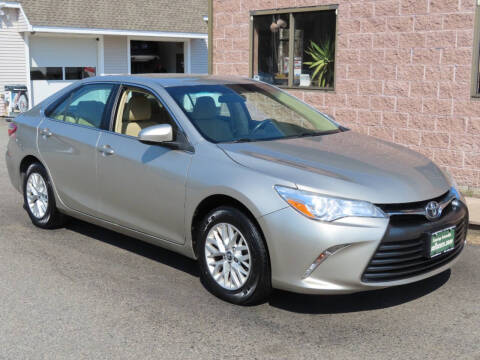 2017 Toyota Camry LE FWD photo