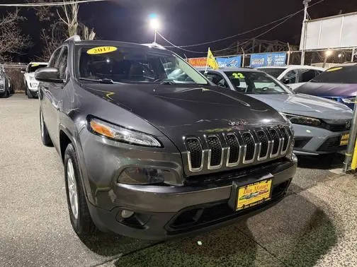 2017 Jeep Cherokee Latitude 4WD photo