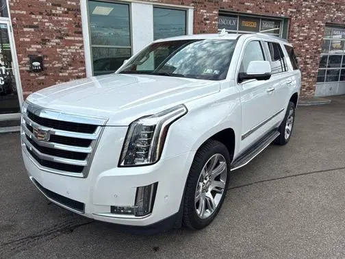 2017 Cadillac Escalade Luxury 4WD photo