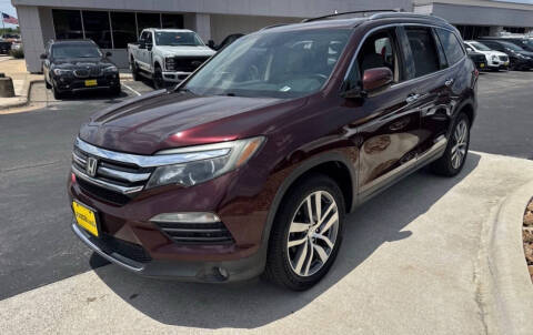 2017 Honda Pilot Touring AWD photo