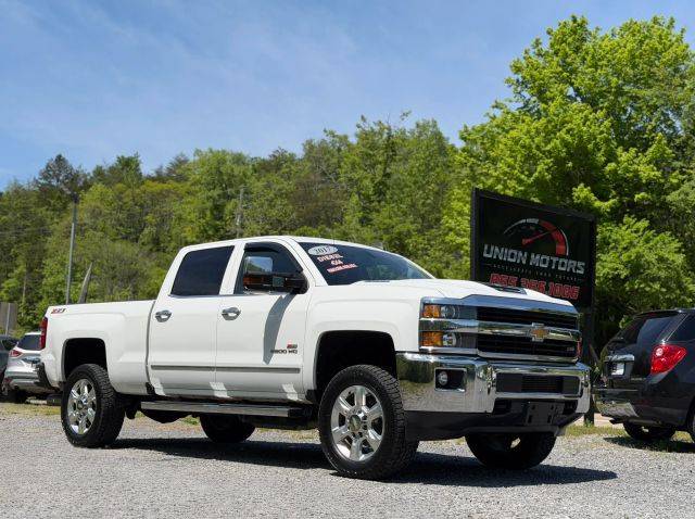 2017 Chevrolet Silverado 2500HD LTZ 4WD photo