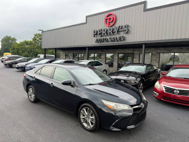 2017 Toyota Camry SE FWD photo