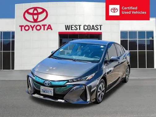 2017 Toyota Prius Prime Premium FWD photo