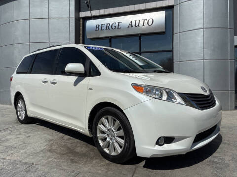 2017 Toyota Sienna XLE Premium AWD photo