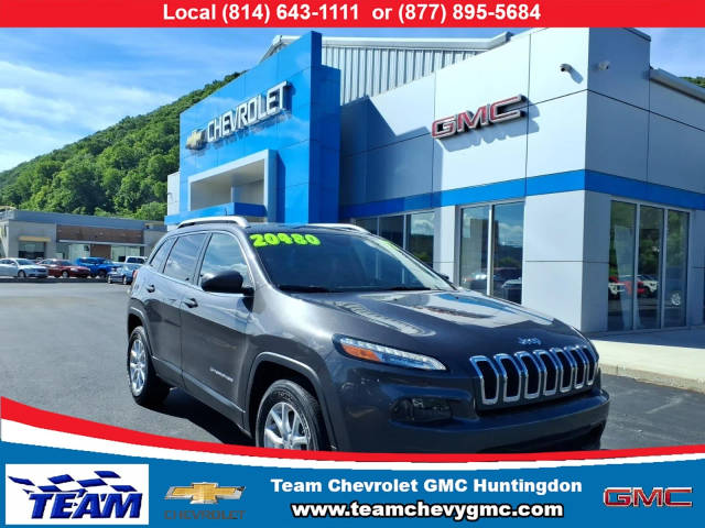 2017 Jeep Cherokee Latitude 4WD photo