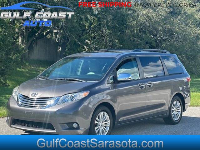 2017 Toyota Sienna XLE FWD photo