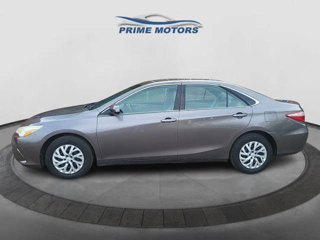 2015 Toyota Camry LE FWD photo