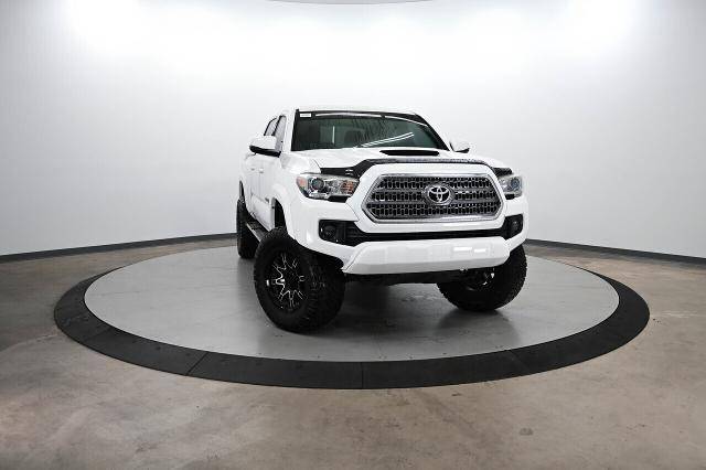 2017 Toyota Tacoma TRD Sport 4WD photo