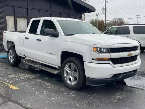 2017 Chevrolet Silverado 1500 Custom 4WD photo