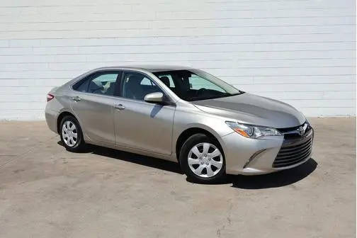 2017 Toyota Camry LE FWD photo