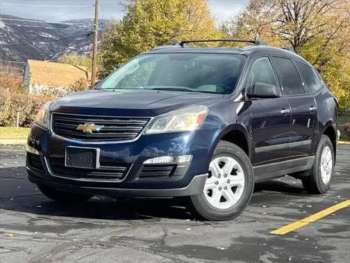 2017 Chevrolet Traverse LS FWD photo