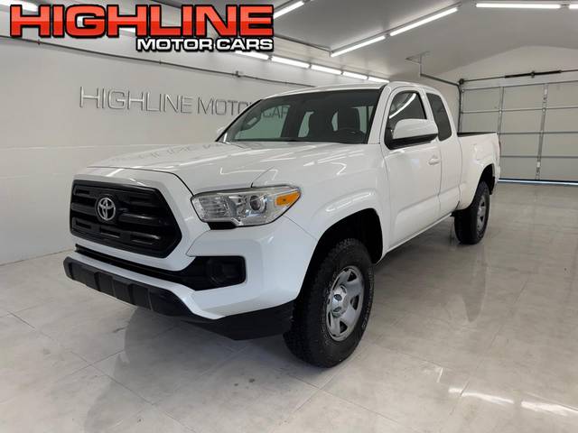 2017 Toyota Tacoma SR 4WD photo