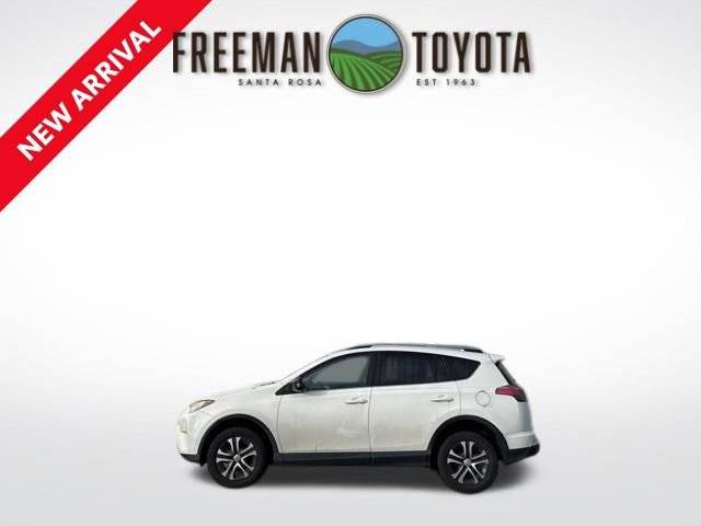 2017 Toyota RAV4 LE AWD photo