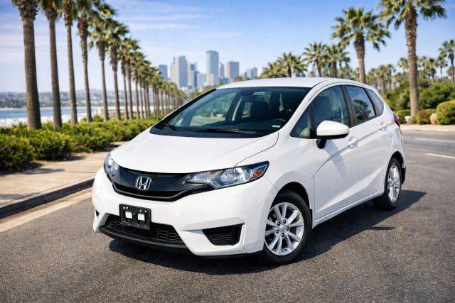2017 Honda Fit LX FWD photo