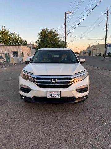 2017 Honda Pilot EX FWD photo