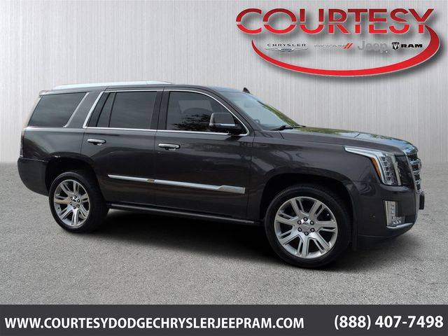 2017 Cadillac Escalade Premium Luxury 4WD photo