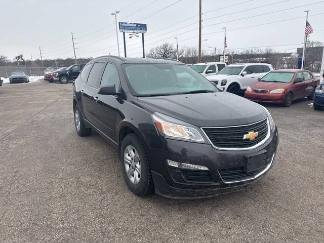 2017 Chevrolet Traverse LS FWD photo