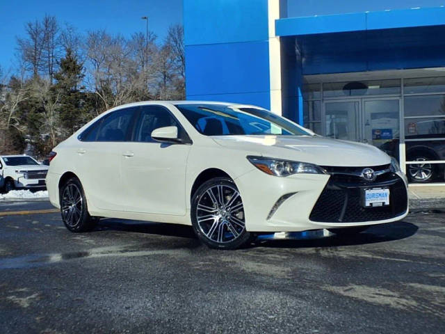 2016 Toyota Camry SE FWD photo